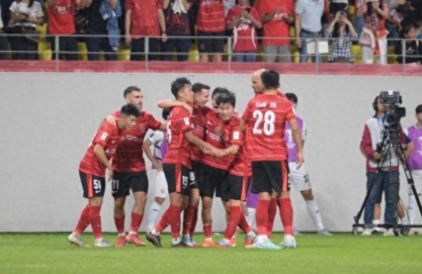 涨8 【亚冠精英】队史首胜! 周定洋制胜 蓉城1比0江原FC